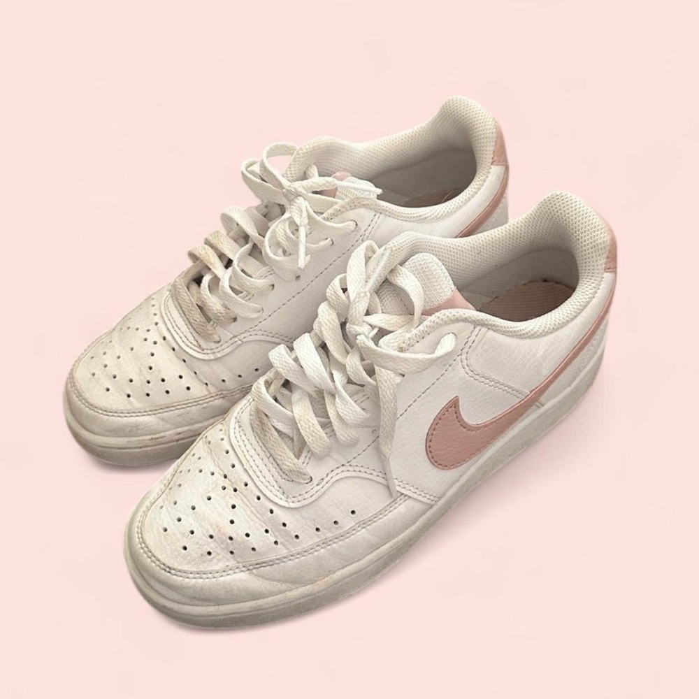 Nike Women's Cream and Pink Sneakers